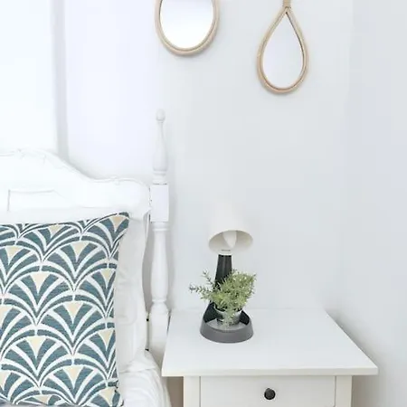 公寓 Botanique Nest By Homeful Homes